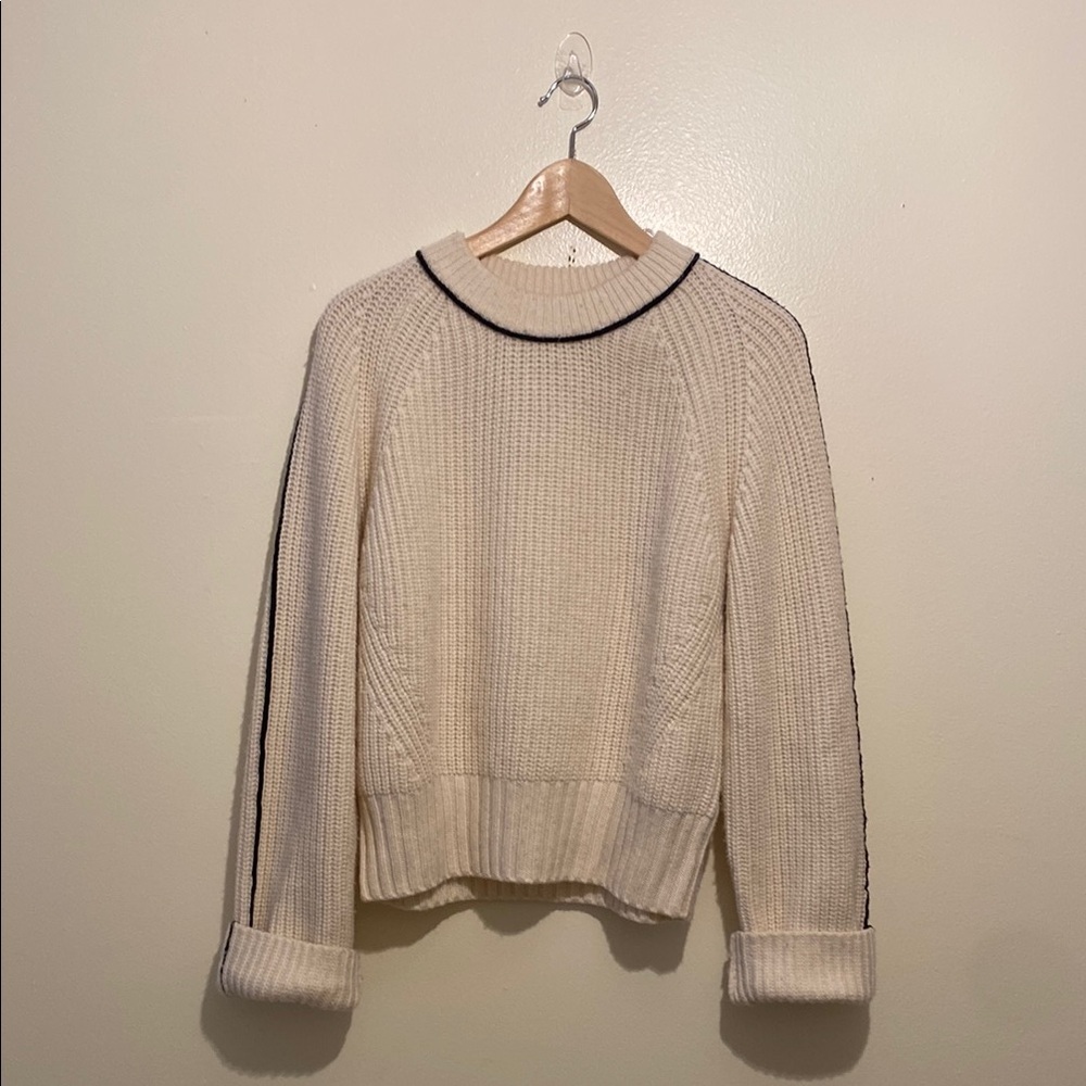 H&M Cozy Cream Sweater. Size XS - Picture 2 of 7